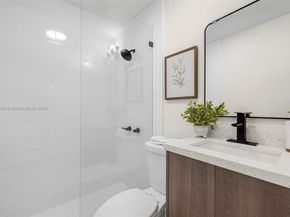 1232 NW 32nd Pl, Miami FL 33125