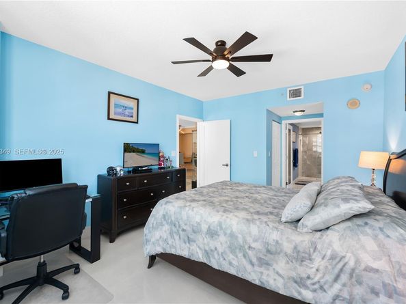 2000 N Bayshore Dr 1503, Miami FL 33137