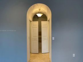 2640 Fairways Dr, Homestead FL 33035