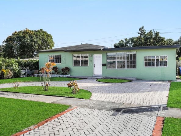 1290 NE 162nd St, North Miami Beach FL 33162