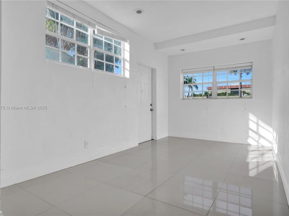 1290 NE 162nd St, North Miami Beach FL 33162