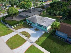 1290 NE 162nd St, North Miami Beach FL 33162