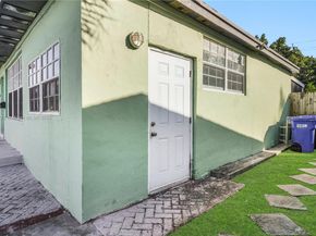 1290 NE 162nd St, North Miami Beach FL 33162