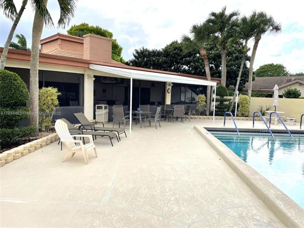 18052 S 105th Ave S, Boca Raton FL 33498