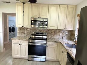 18052 S 105th Ave S, Boca Raton FL 33498