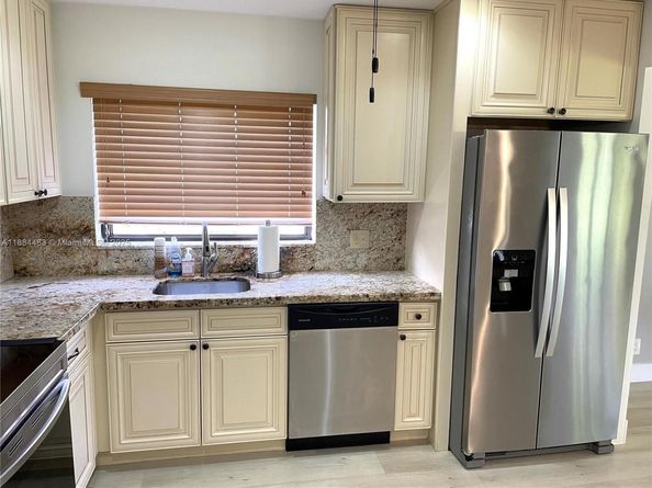 18052 S 105th Ave S, Boca Raton FL 33498