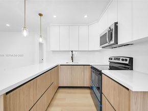 16140 NW 17th Pl, Miami Gardens FL 33054