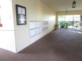 5111 W Oakland Park Blvd 305, Lauderdale Lakes FL 33313