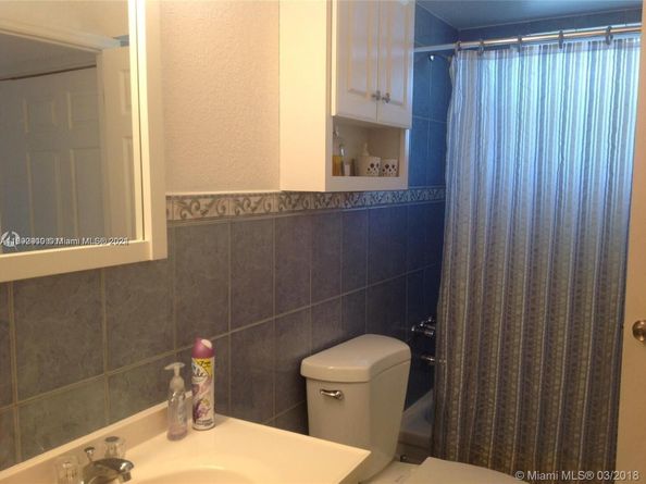 5111 W Oakland Park Blvd 305, Lauderdale Lakes FL 33313