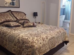 5111 W Oakland Park Blvd 305, Lauderdale Lakes FL 33313