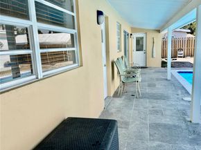 6751 Cleveland St, Hollywood FL 33024