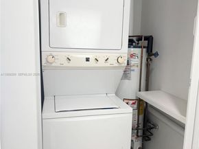 6751 Cleveland St, Hollywood FL 33024