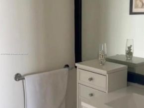 20335 W Country Club Dr 2401, Aventura FL 33180