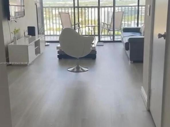 20335 W Country Club Dr 2401, Aventura FL 33180