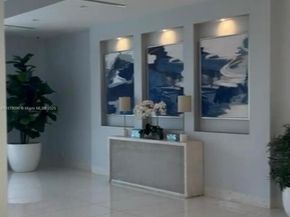 20335 W Country Club Dr 2401, Aventura FL 33180