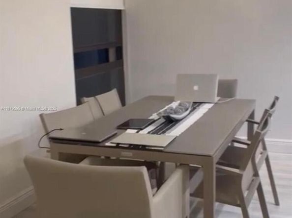 20335 W Country Club Dr 2401, Aventura FL 33180