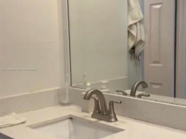 20335 W Country Club Dr 2401, Aventura FL 33180