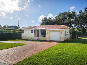 6040 SW 29th St, Miami FL 33155