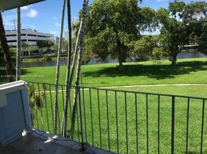 7580 SW 82nd St F214, Miami FL 33143