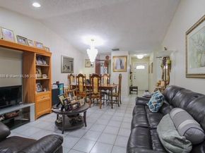 5022 SW 139th Pl, Miami FL 33175