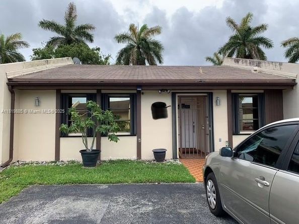 5022 SW 139th Pl, Miami FL 33175