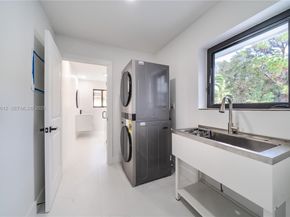 18101 NW 19th Ave, Miami Gardens FL 33056