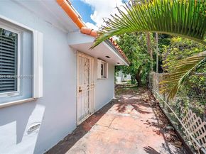 11950 SW 182nd Ter, Miami FL 33177