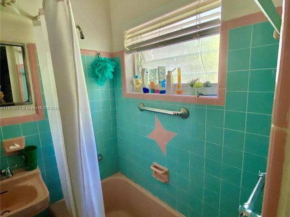 1512 SW 14th Ter, Miami FL 33145