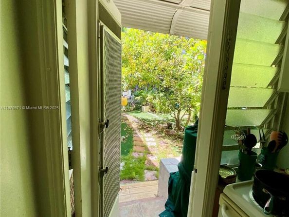 1512 SW 14th Ter, Miami FL 33145