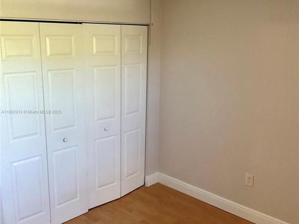 9998 Nob Hill Pl 9998, Sunrise FL 33351
