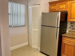 9998 Nob Hill Pl 9998, Sunrise FL 33351