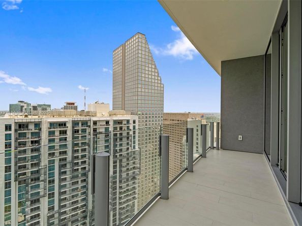300 Biscayne Blvd way 4508, Miami FL 33131