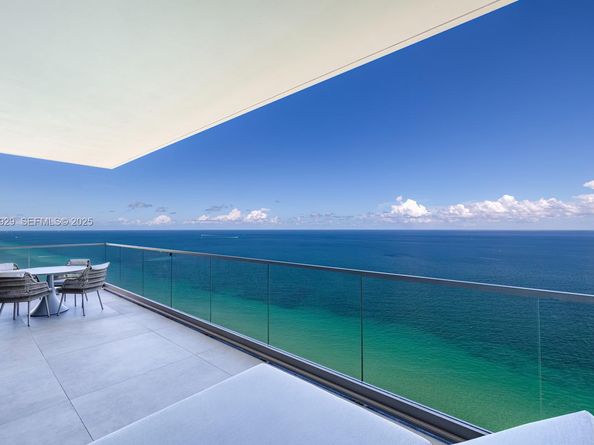 2000 S Ocean Drive 31A, Hallandale Beach FL 33009