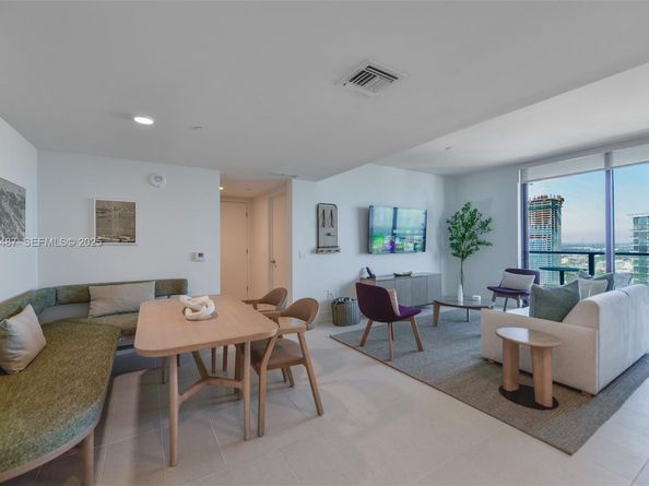 159 NE 6th St 4601, Miami FL 33132