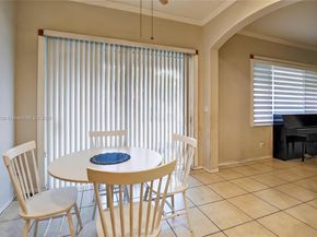 19138 Stonebrook St, Weston FL 33332