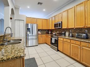 19138 Stonebrook St, Weston FL 33332