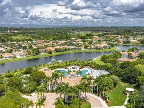 19138 Stonebrook St, Weston FL 33332