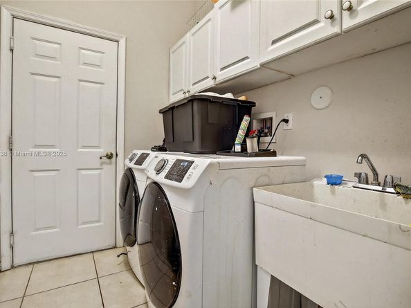 19138 Stonebrook St, Weston FL 33332