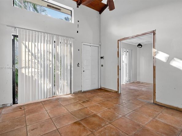 11053 SW 113th Pl, Miami FL 33176