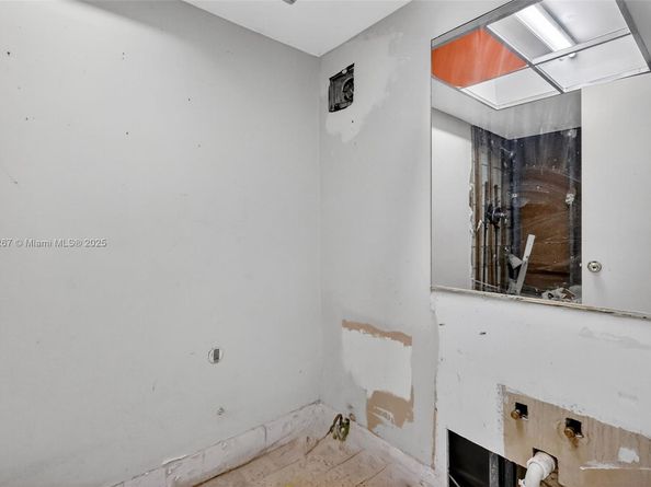 11053 SW 113th Pl, Miami FL 33176