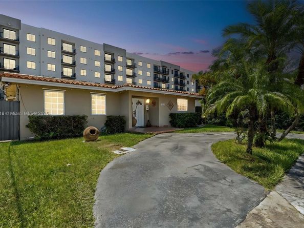 4160 SW 69th Ave, Miami FL 33155