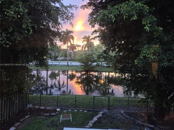 139 SW 159th Way, Sunrise FL 33326