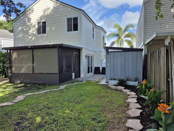 139 SW 159th Way, Sunrise FL 33326