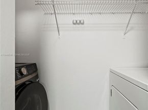 17100 N Bay Rd 1712, Sunny Isles Beach FL 33160