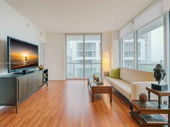 333 NE 24th St 1401, Miami FL 33137