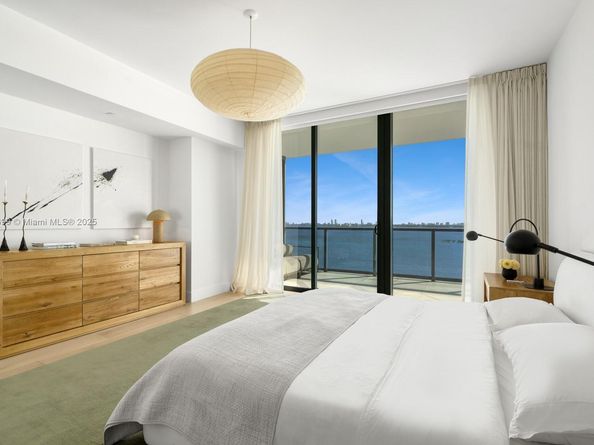 788 NE 23rd St 1501, Miami FL 33137