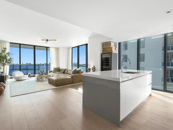 788 NE 23rd St 1501, Miami FL 33137