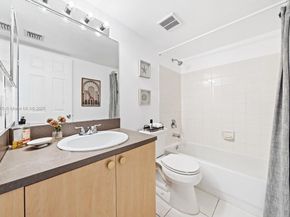 2861 NE 185TH St 305, Aventura FL 33180