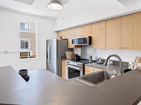 2861 NE 185TH St 305, Aventura FL 33180