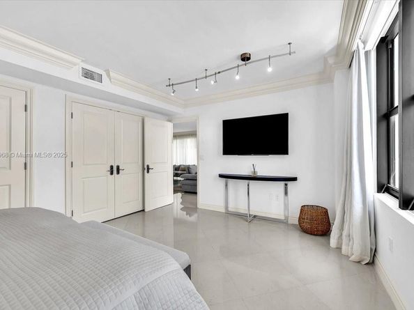9801 Collins Ave 4Y, Bal Harbour FL 33154